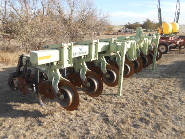 orthman-1tripr-8x30-3pt-strip-till-bar